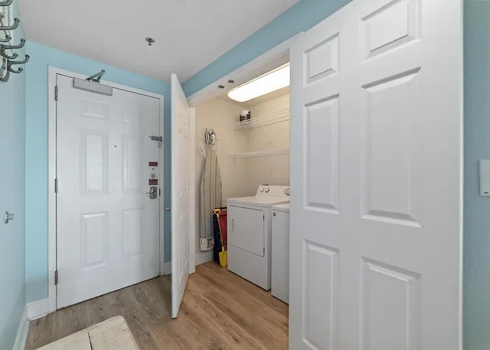 Crystal Shores West 1106 Holiday home *