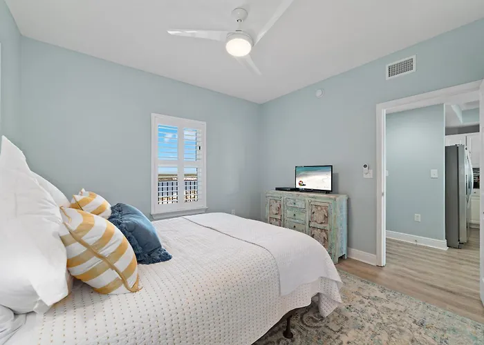 Crystal Shores West 1106 Gulf Shores